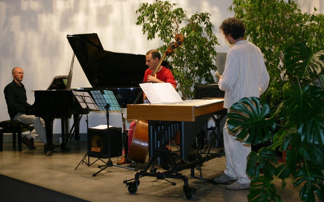Renato Strukelj Trio / Round about Skrjabin